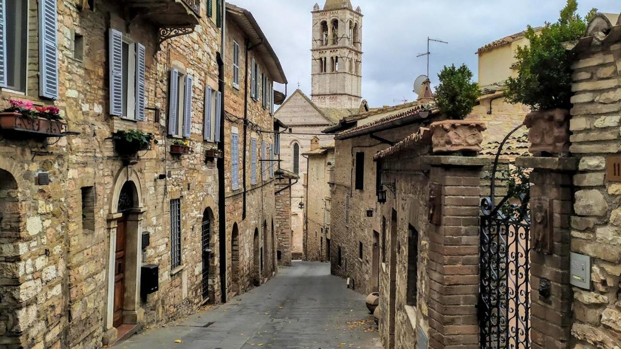 Апартаменты La Dolce Agogia Ассизи Экстерьер фото